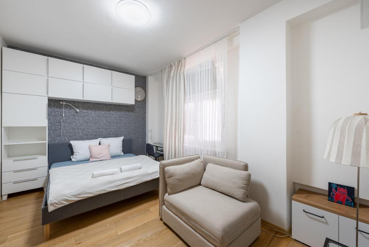 Lotus Apartment Prague Luaran gambar